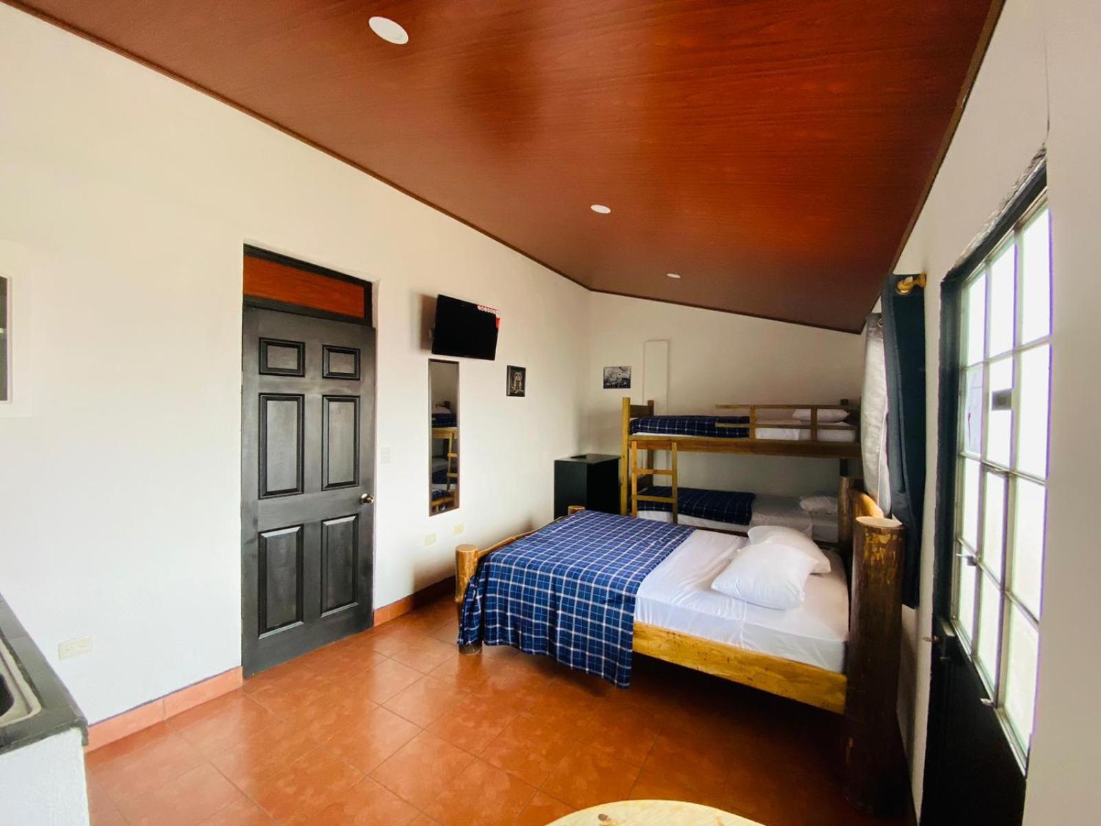 Hostal 17-52 Guatemala City Bagian luar foto