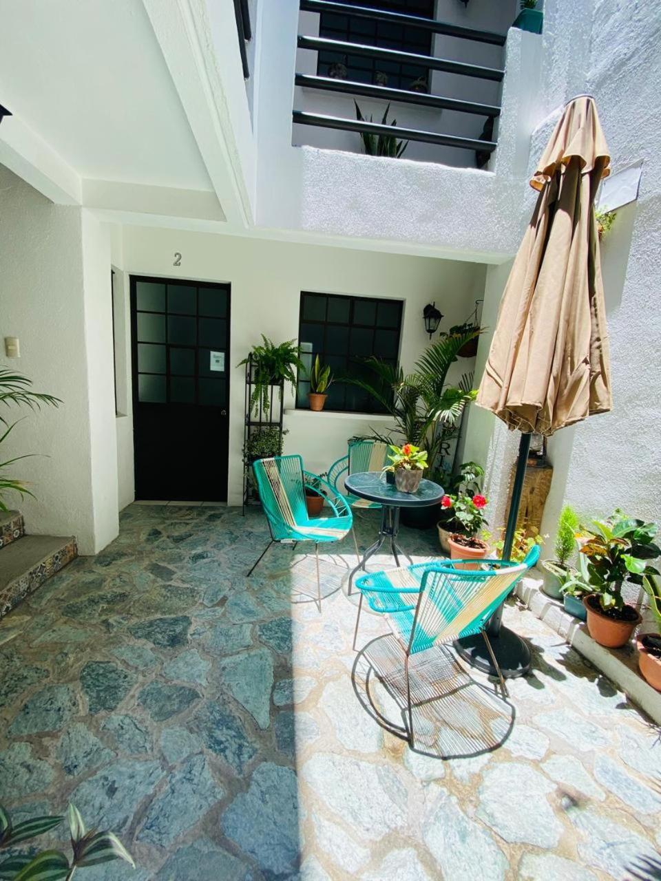 Hostal 17-52 Guatemala City Bagian luar foto