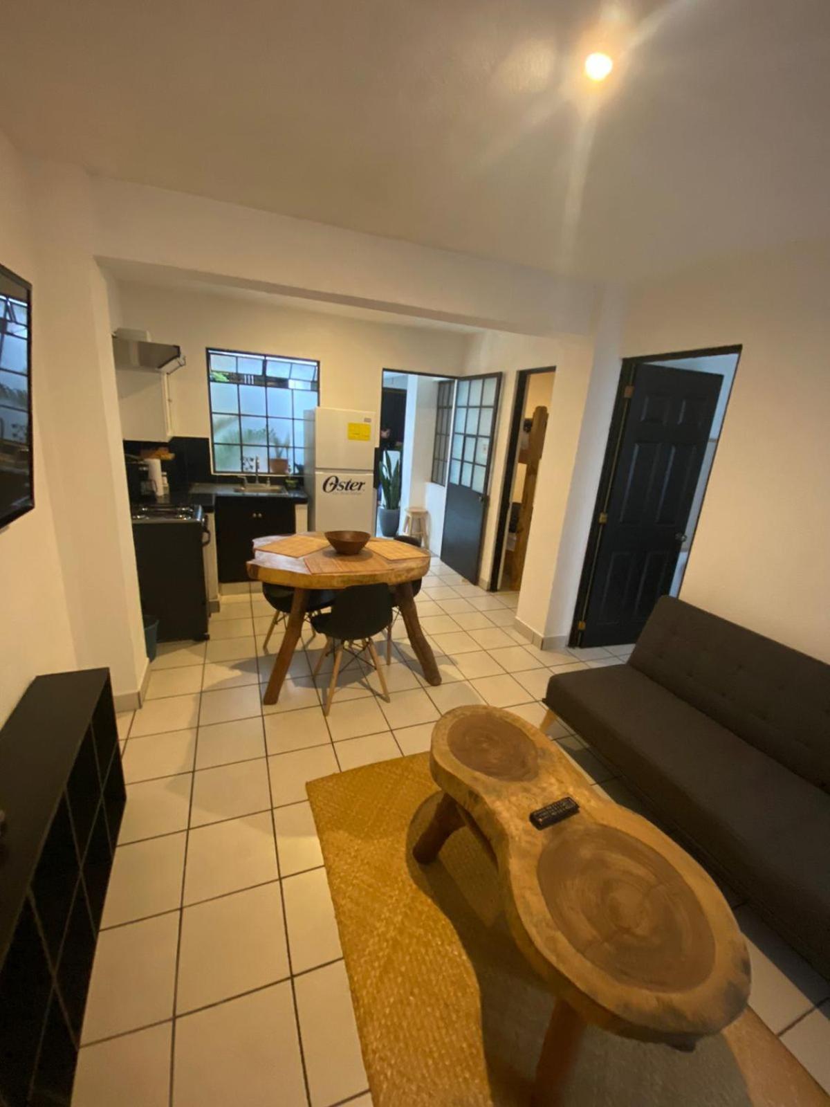 Hostal 17-52 Guatemala City Bagian luar foto