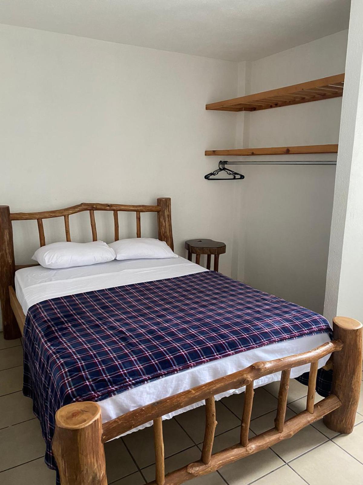 Hostal 17-52 Guatemala City Bagian luar foto