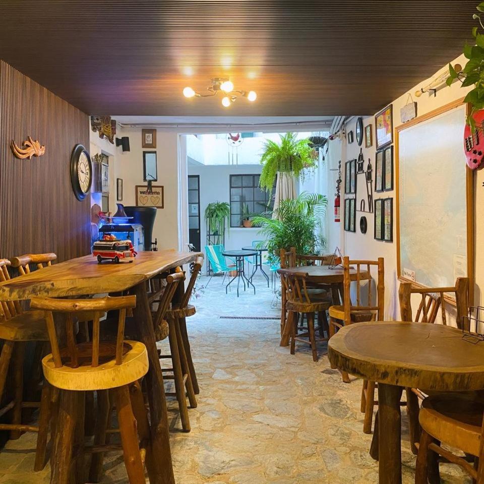 Hostal 17-52 Guatemala City Bagian luar foto