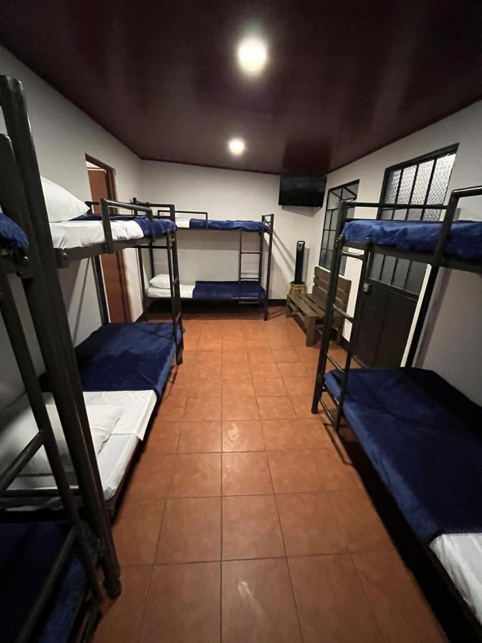 Hostal 17-52 Guatemala City Bagian luar foto